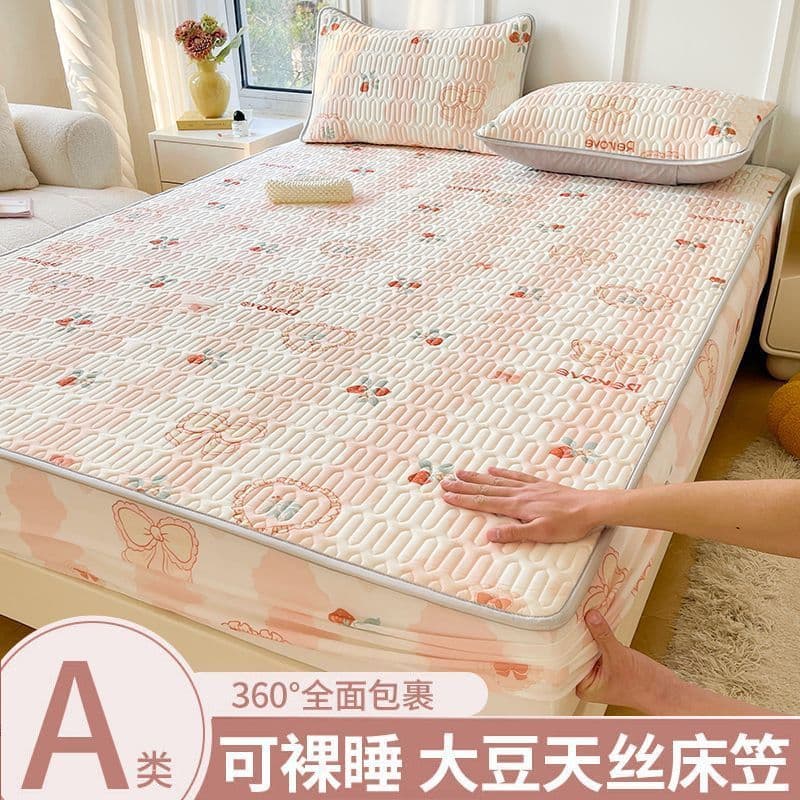 Summer Sleeping Thai Latex Mat, Cool-Touch Silk Mattress Protector with Cotton Layer, 3-Piece Dust-Proof Set
