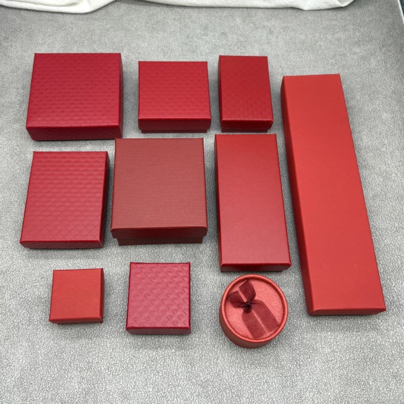 Diamond pattern jewelry box, ring and ear stud box packaging, necklace pendant, ear stud bracelet box packaging, logo available