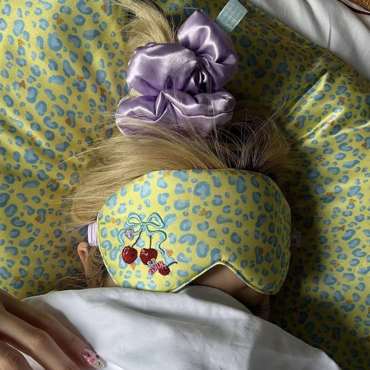 Cute Cherry Embroidery, Mint Green Leopard Print Blue Light-Blocking Eye Mask, Ins-Style High-Aesthetic for Office Naps and Sleep