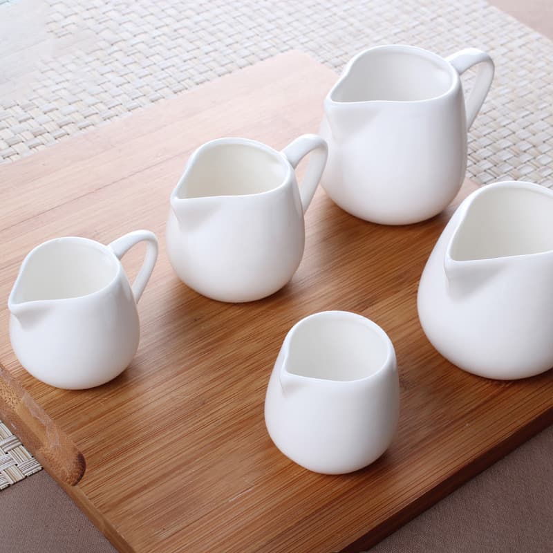 Small milk cup, ceramic mini milk jug, milk jug, honey milk cup, coffee milk jug, milk spoon, European style steak juice bucket, sugar jug