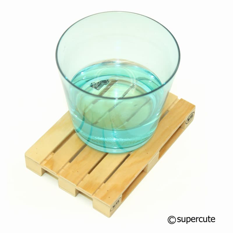 In Stock Pine Wood Coaster Wooden Coaster Tray Heat Insulation Anti-Slip Heat Resistant Wooden Square Plate Coaster Custom Logo