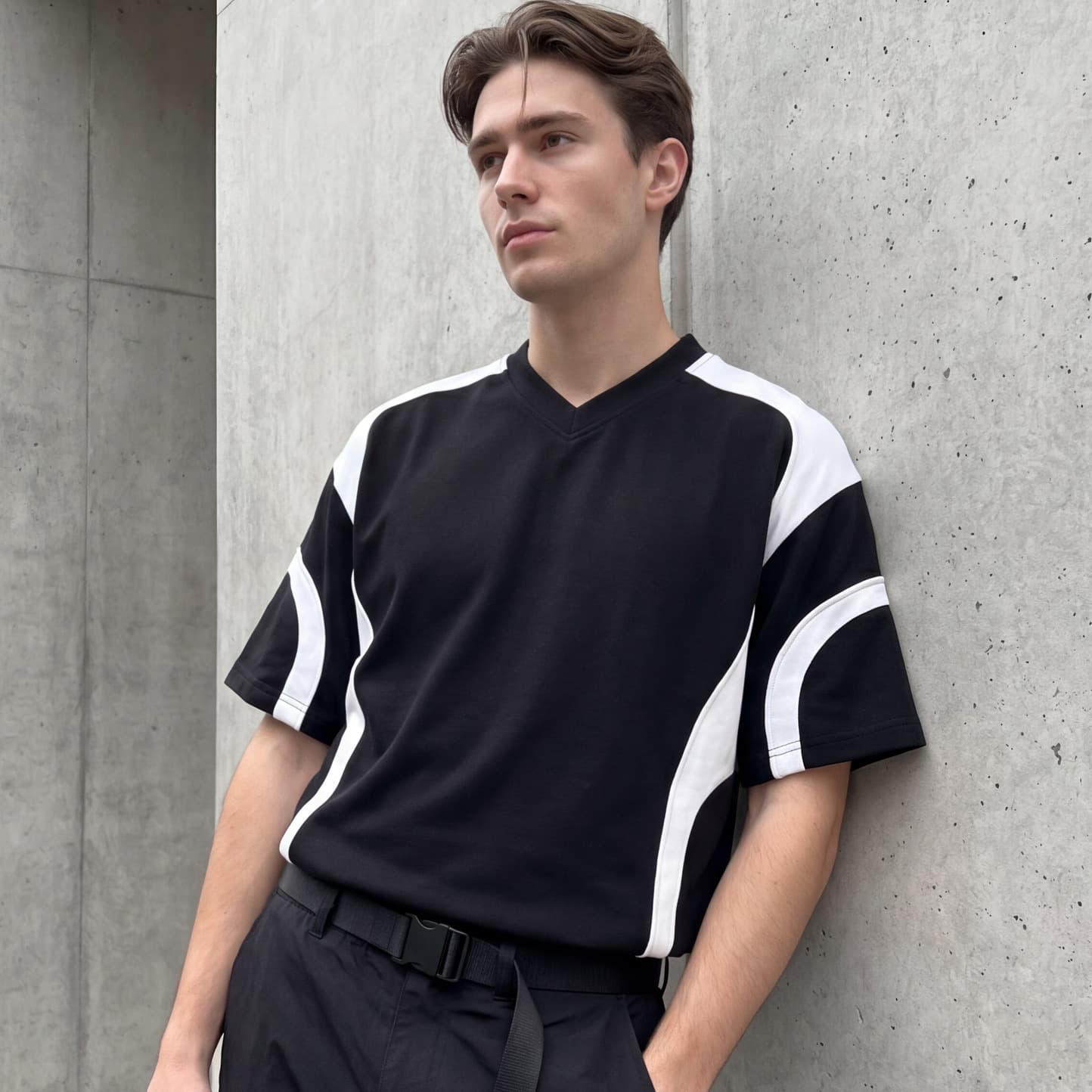 ETAI Men's Clothing | Street Style Contrast Color V-Neck Curved Panel Short Sleeve T-Shirt Men's Loose Fit Straight Shoulder Cotton Men's Short Sleeve