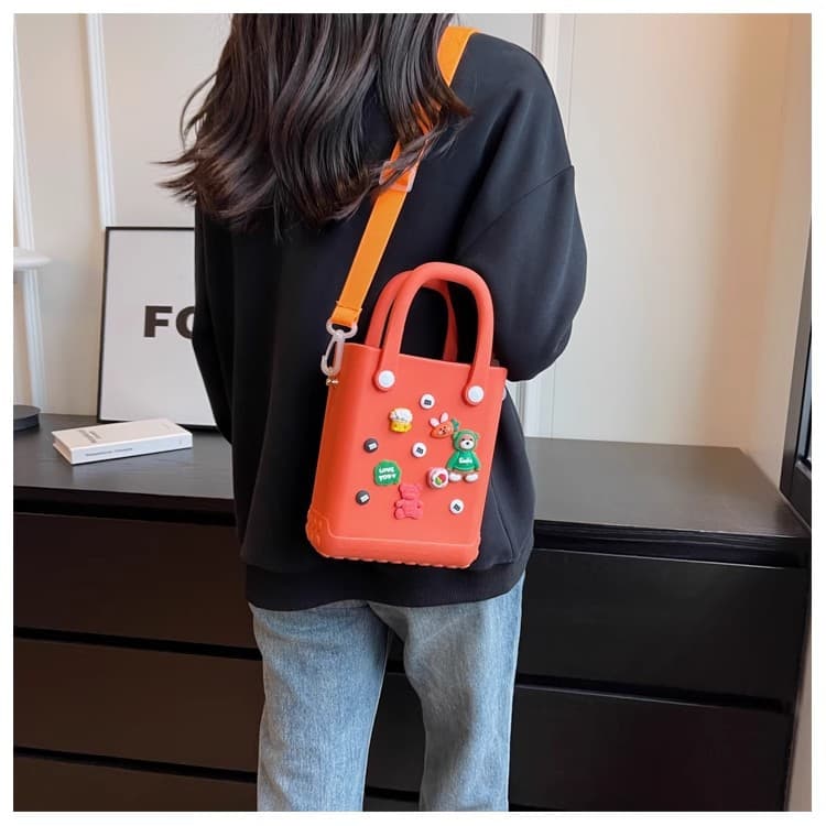 Cross-Border Hot Selling Hole Bag Handmade Bag 2025 New Women's Summer Handheld Crossbody Waterproof Vacation Beach Bag