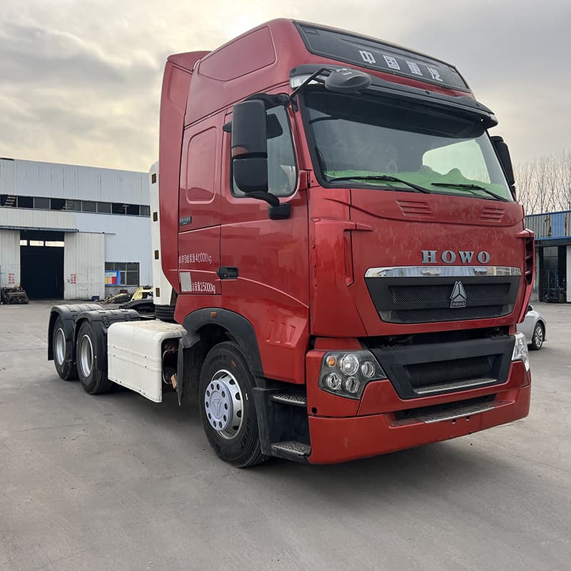 For sale: Howo T7 tractor unit, used 10-wheeler truck cab, 440hp container truck cab.