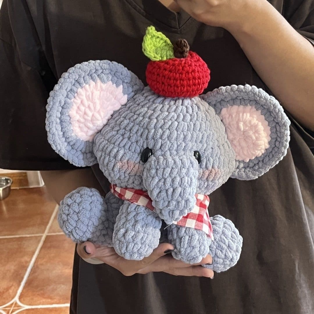Handmade crochet diy relieve boredom homemade knitting material package cute big head elephant doll doll comfort doll