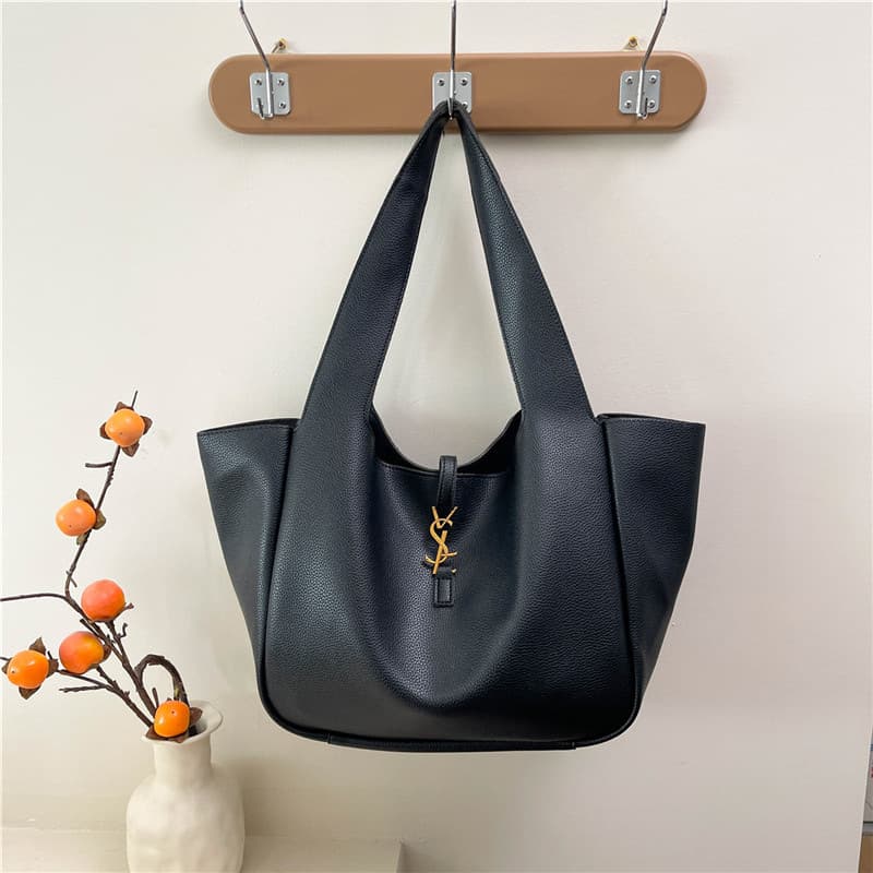 Women's Bag 2024 New Shopping Casual Spring Aesthetic Personalized Solid Color Tote Bag Large Capacity Bucket Shoulder Bag