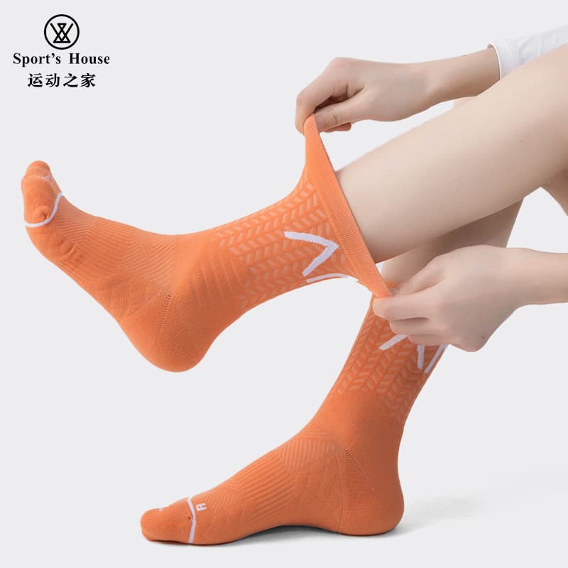 Sport's House Women's Mid-Calf Lightweight Breathable Quick-Dry Cycling Socks Anti-Slip Sports Socks
