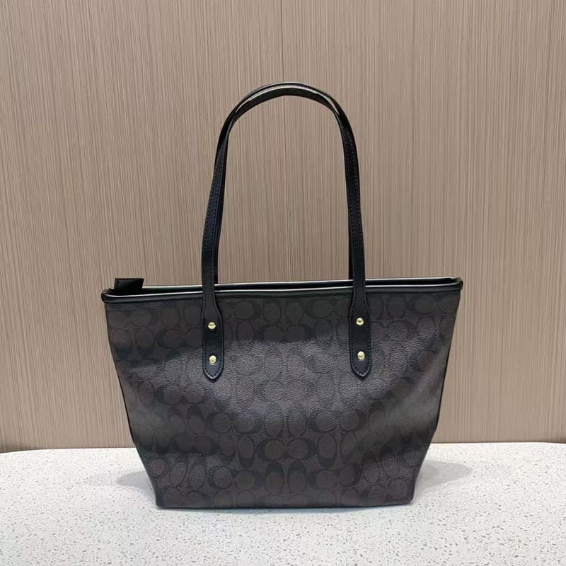 Coach New City30 Women's Shoulder Bag Classic Monogram Fashionable Large Capacity Commuter Shopping Tote