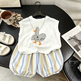 Summer New Children's Set, Korean Style Trendy Casual Loose Cartoon Duck Vest Set