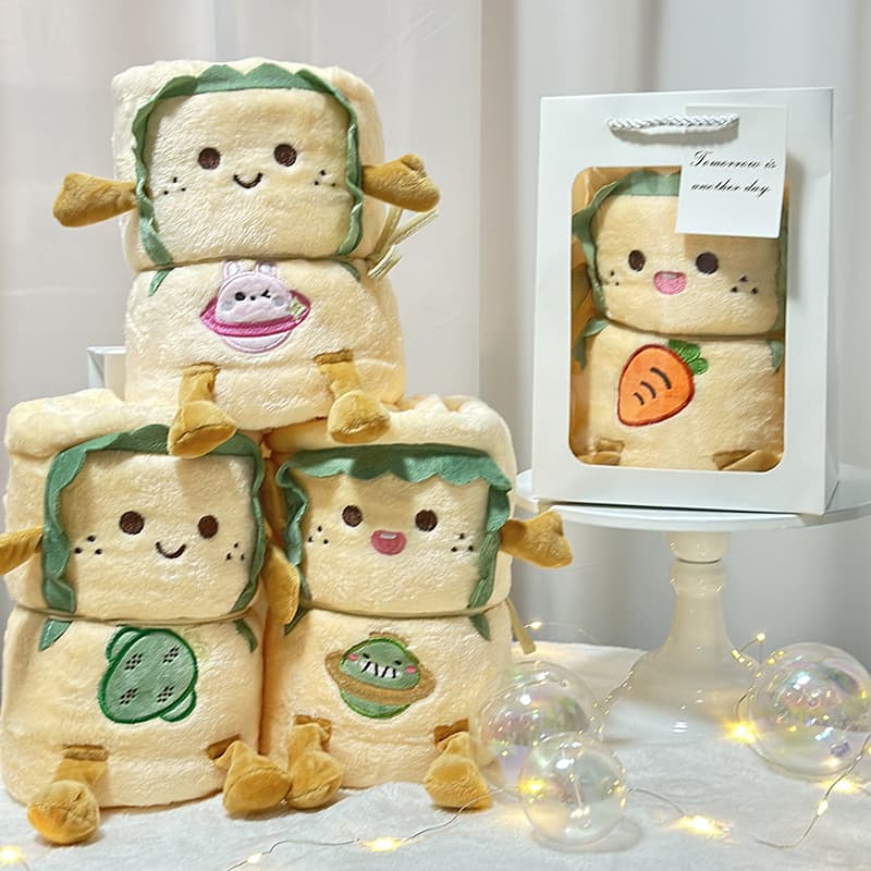Cartoon Toast Baby Blanket, Mall Event Gift Plush Fleece Roll Blanket, Nap Blanket, Cover Blanket Wholesale
