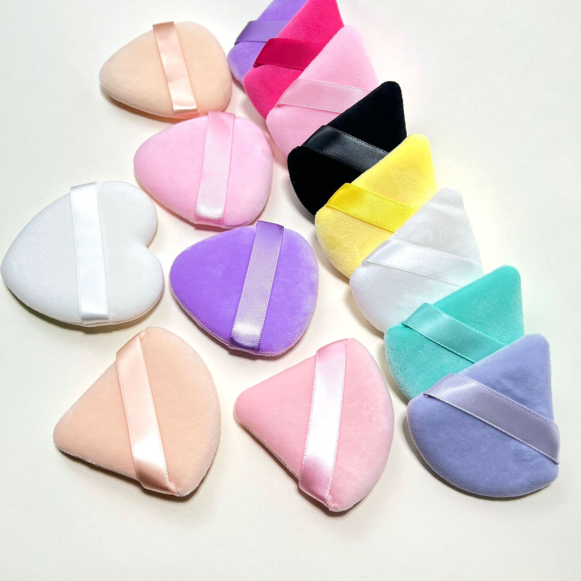 Triangular Loose Powder Puff Velvet Sponge Dry Powder Cake Crystal Ultra-Soft Short Velvet Finger Puff Wholesale