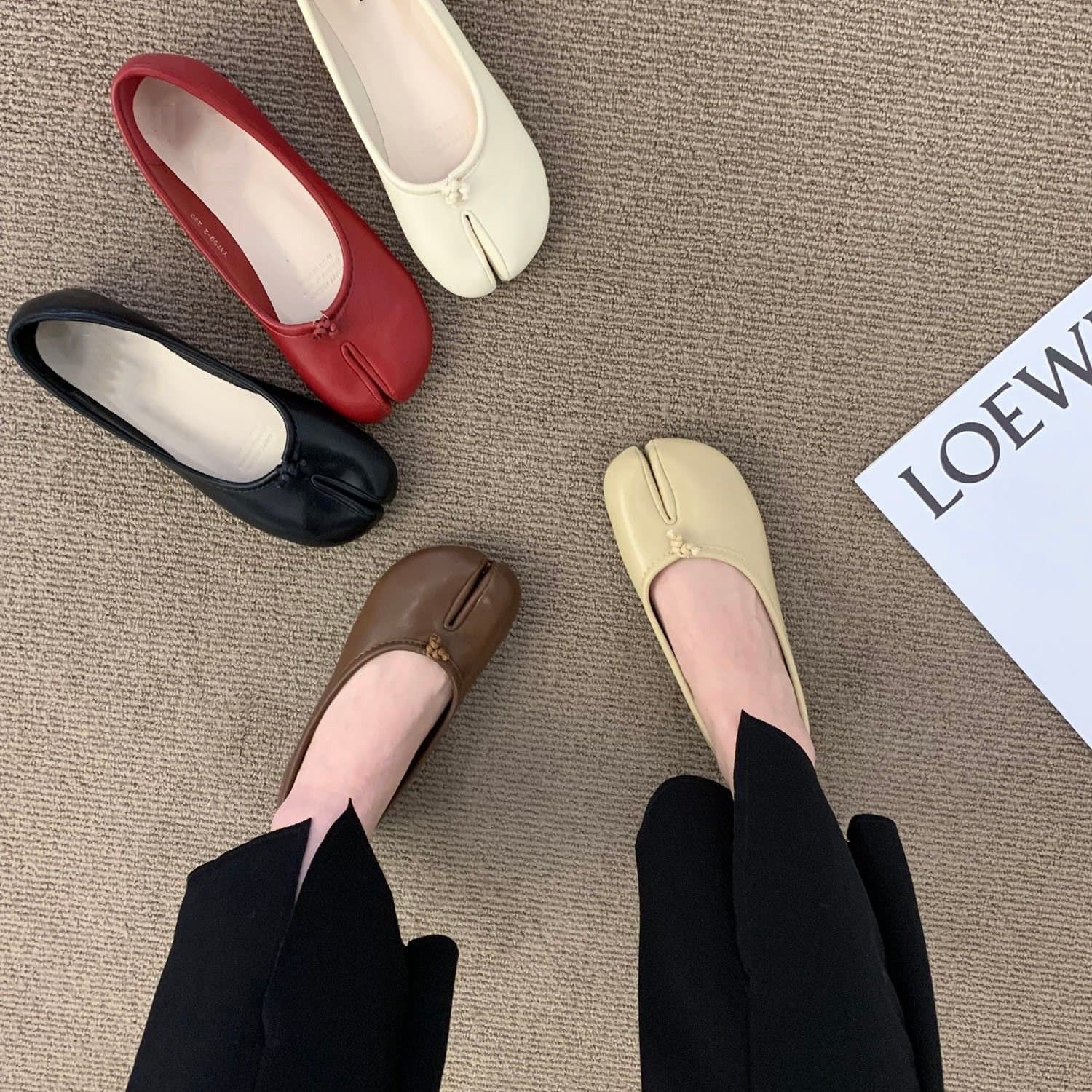 2026 New Style Split-Toe Flat Shoes for Women, Slimming, Versatile, Casual, Fashionable, Soft Sole, Trendy
