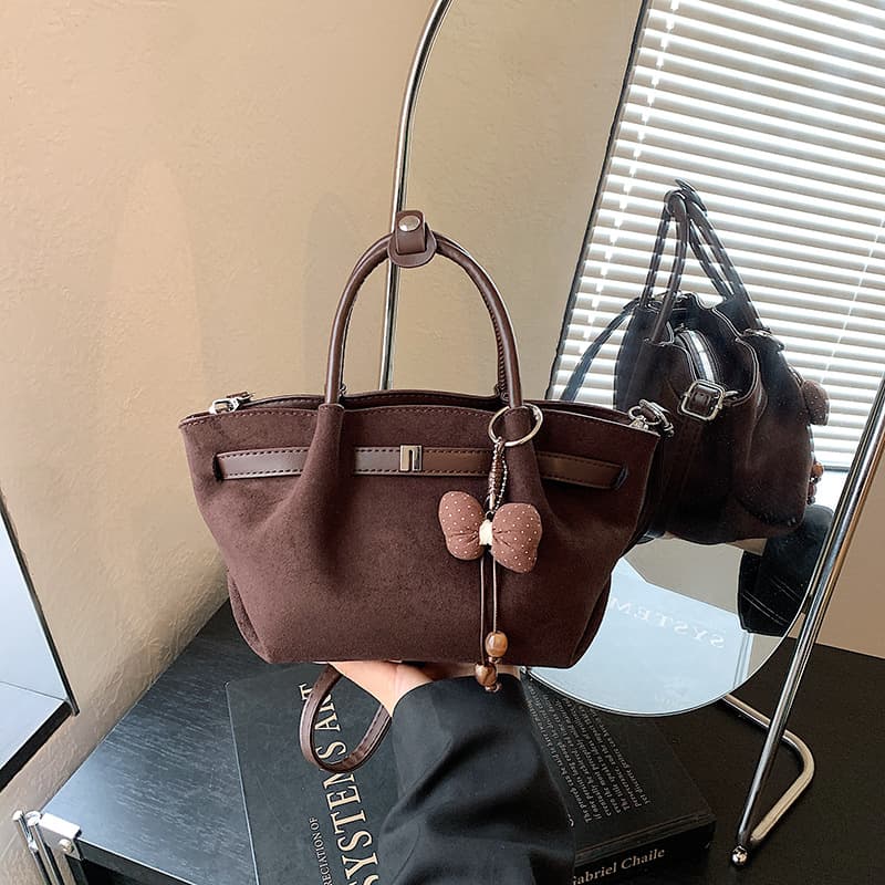 Retro Fashion Refined Suede 2026 Women's Fall New Versatile Fashion Japanese Korean Shoulder Handbag Crossbody Bag