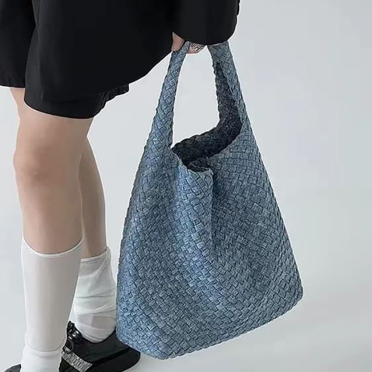 Retro Handmade Denim Bucket Bag Women's Summer 2024 Tote Shoulder Crossbody Bag Street Trend Magnetic Buckle Soft Cotton Lining