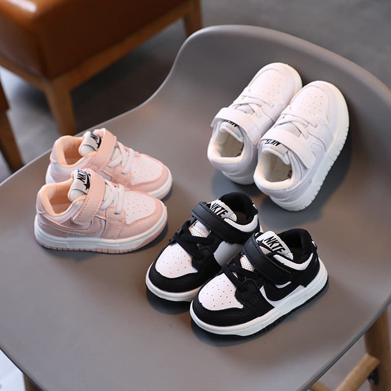 Children's Sports Shoes Boys Girls Kids Board Shoes 2023 Spring Autumn Winter Korean Style Baby Cotton Toddler Learning Walk
