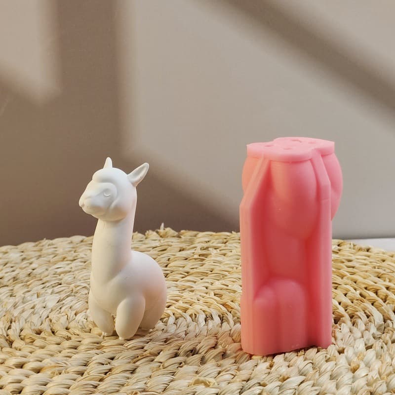 Little Alpaca Plaster Ornament Silicone Mold DIY Plaster Desktop Decoration Silicone Mold W0227