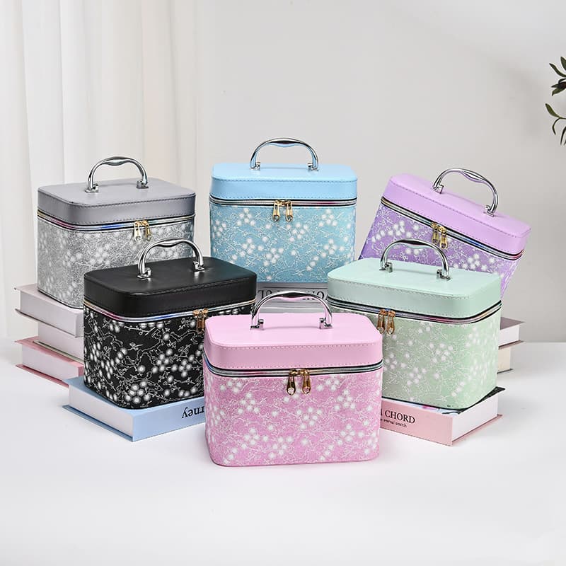 Korean-style Handheld Embossed Cosmetic Bag Set of 3, Large Capacity Travel Storage, Vintage Style