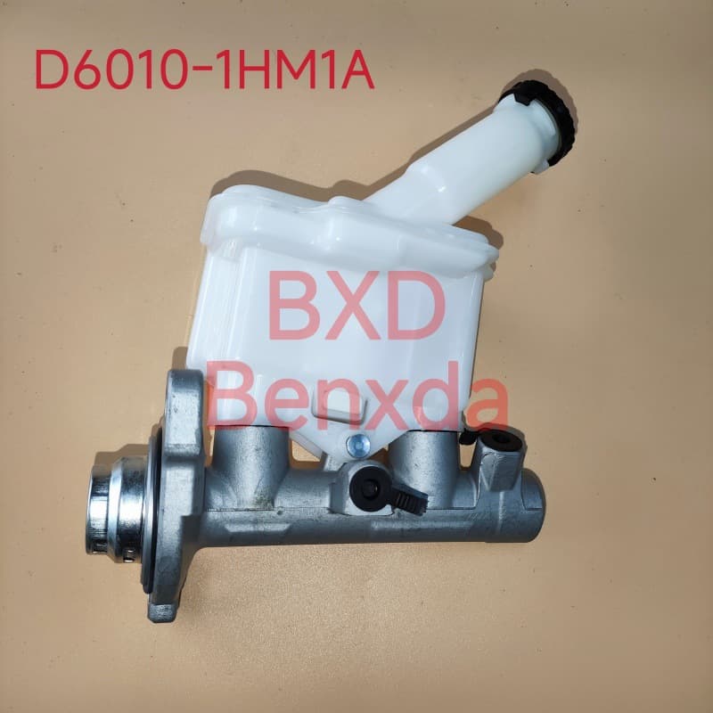 D6010-1HM1A Brake Master Cylinder for Nissan March K13 New Sunny N17 Automatic Transmission