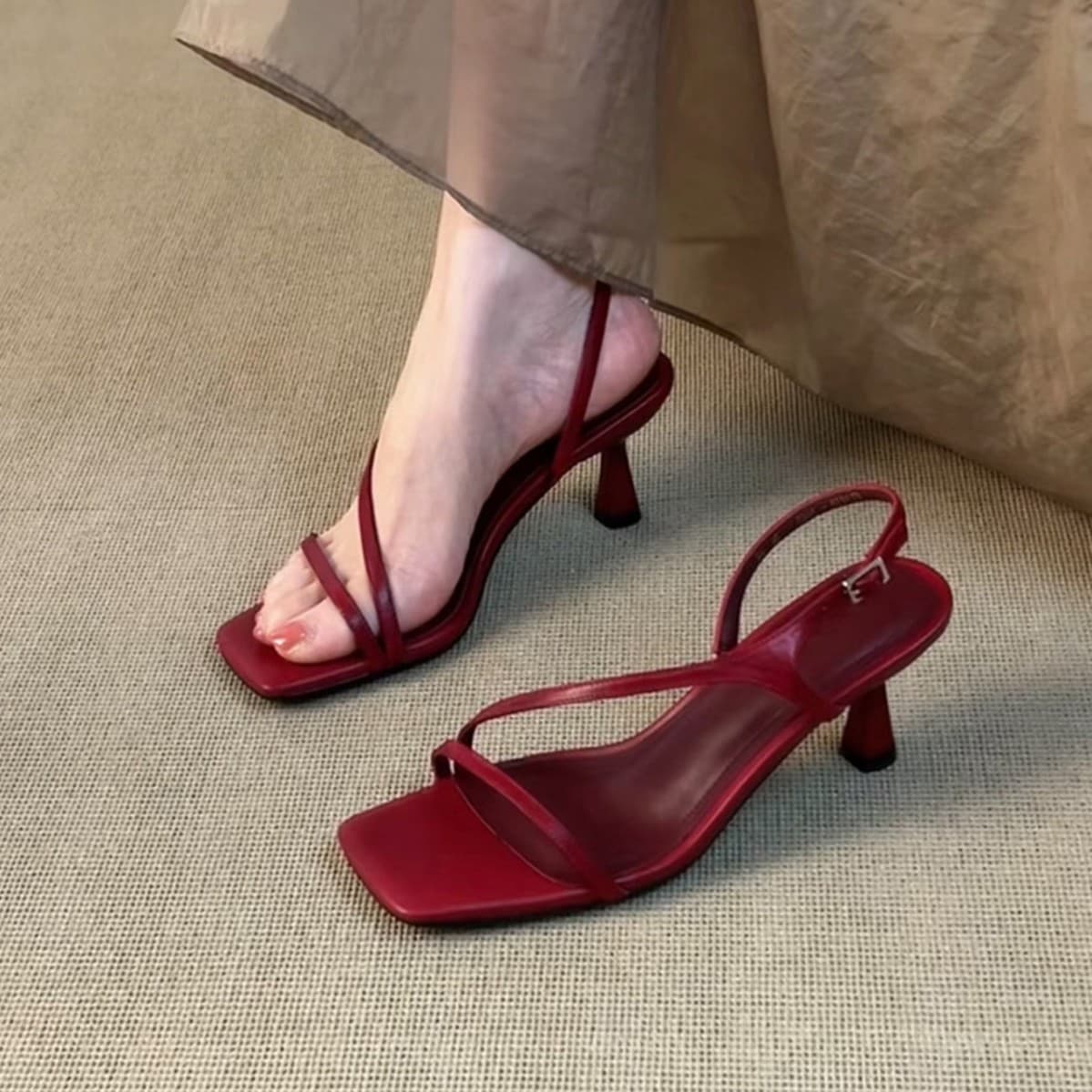 Soft leather version~French high heels women's stiletto sandals that are not tiring for feet 2026 new square toe strap open toe sandals