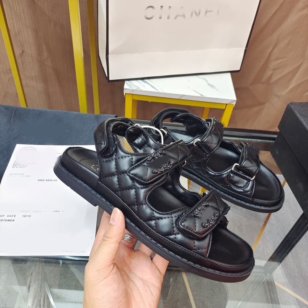 Women's Summer Sandals, New Style, Chanel Style, Velcro Casual Flat, Height-Increasing, All-Match Outerwear, Beach, Rhombic C Buckle