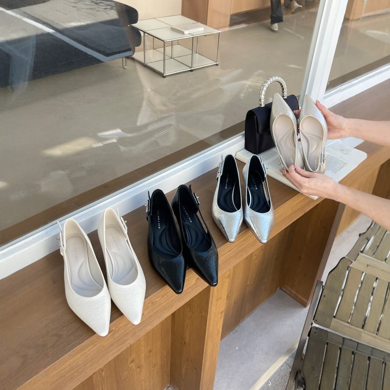 French-Style Pointed-Toe Stiletto Heels for Women, 2026 New Model, Genuine Leather, Versatile, Elegant Shallow High Heels with a Simple and Sophisticated Feel