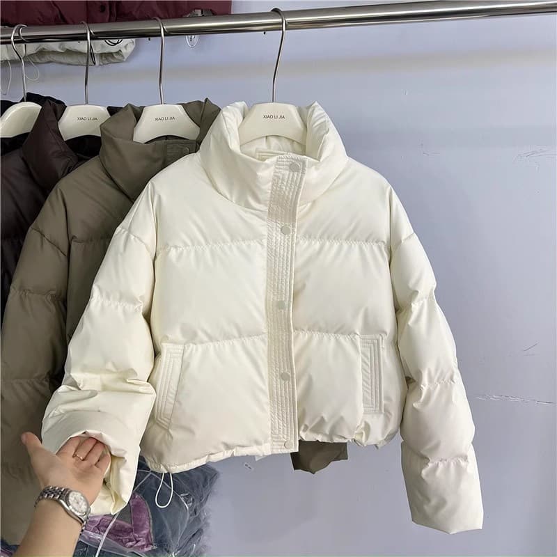 Plus Size White Cotton Coat Winter 2025 New Stand Collar Short Puffer Jacket Designer French Style Outerwear