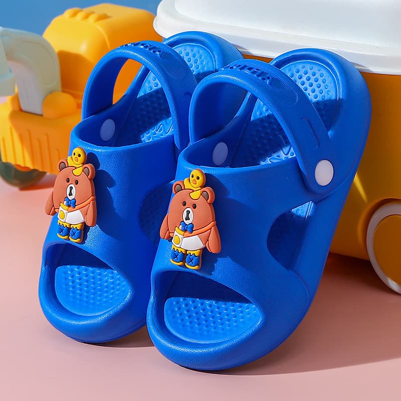 Two-Way Children's Summer Slippers 2025 New Soft Sole Anti-Slip Beach Toddler Outdoor Baby Summer Slippers