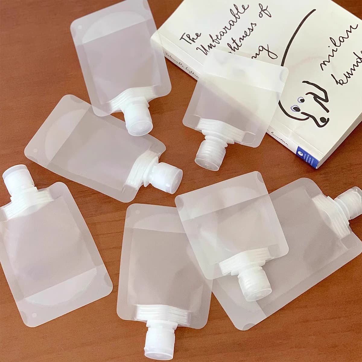 Travel refill bag facial cleanser shampoo shower gel refill bag travel liquid makeup toiletries portable set