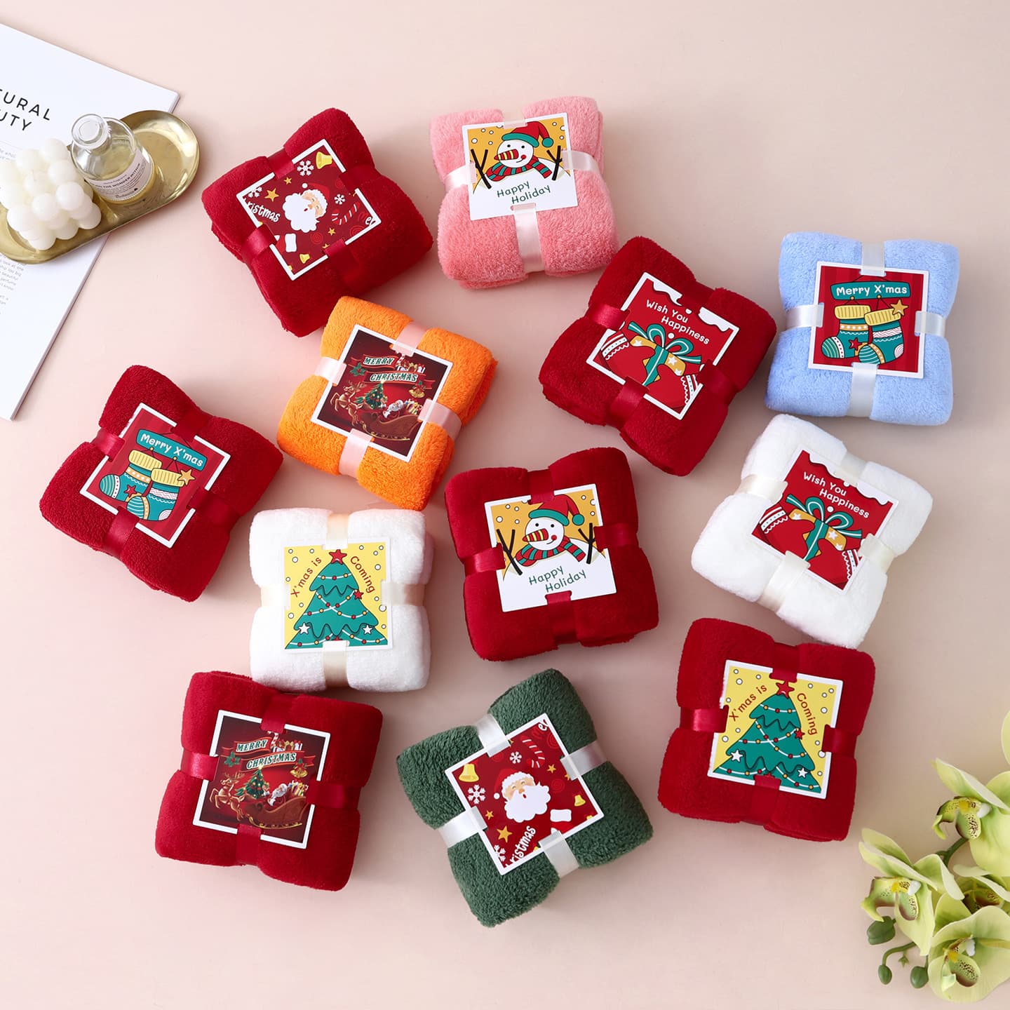 Christmas Towel Gift Set with Creative Towels, Holiday Gift Box, Gift Towels for Cross-Border