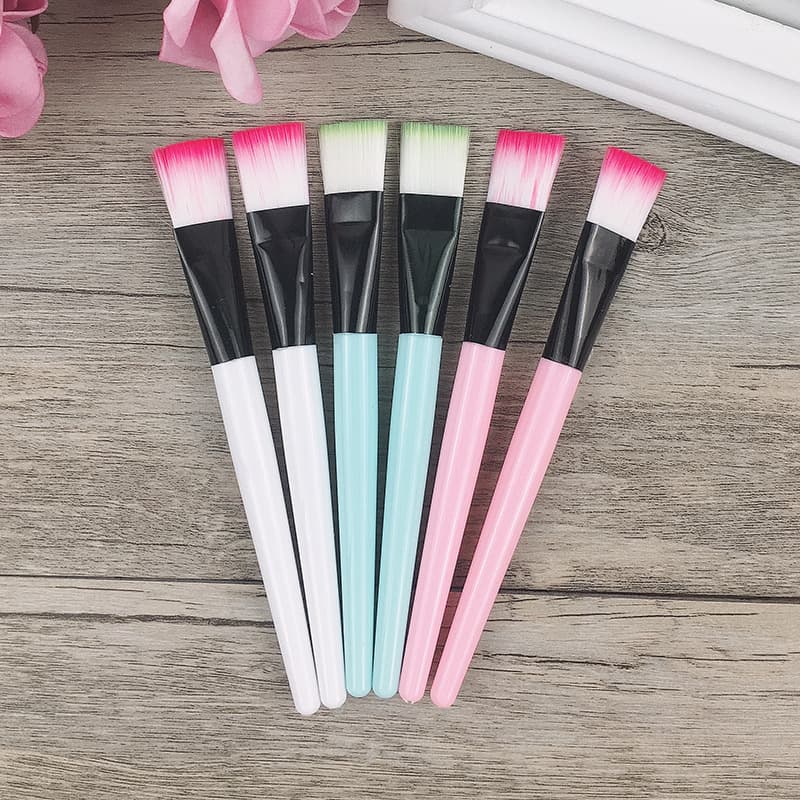 Cute Face Mask Brush Soft Bristle Long Handle Makeup Brush Nylon Bristle DIY Mask Brush Individually Wrapped Pink White