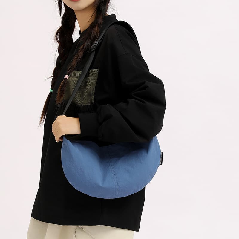 2026 Niche Simple Small Bag Women's Dumpling Bag Shoulder Messenger Bag New New Fashion Casual Versatile Bag
