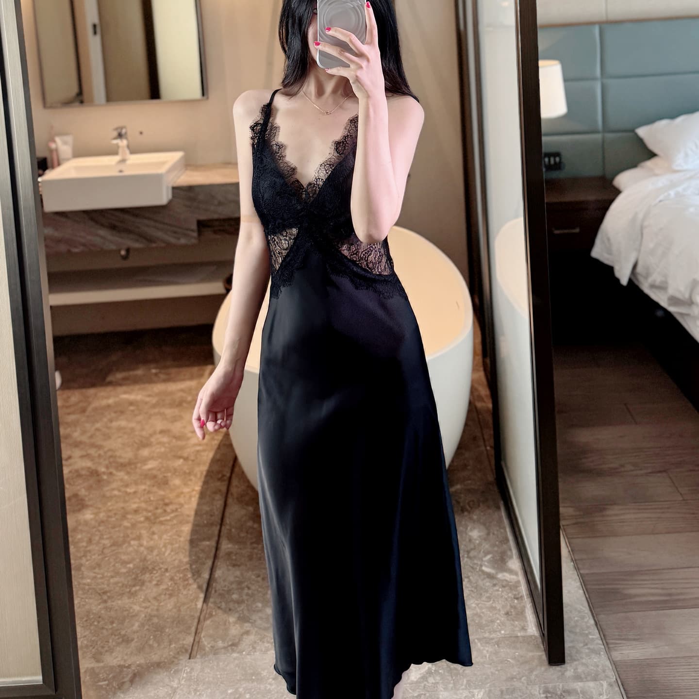 Hot Selling Premium Long Lace Nightgown Women's Summer 2026 Style Backless Ice Silk Sexy Camisole Pajama Robe Set