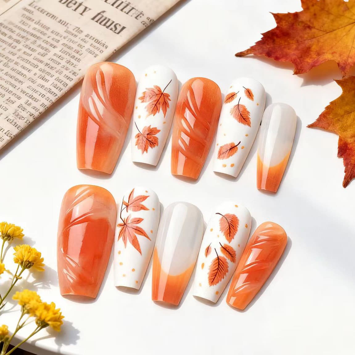 30 pieces of cross-border hot-selling medium-ladder autumn and winter wearable nails with adhesive technology, painted maple leaves and French manicure, pre-made