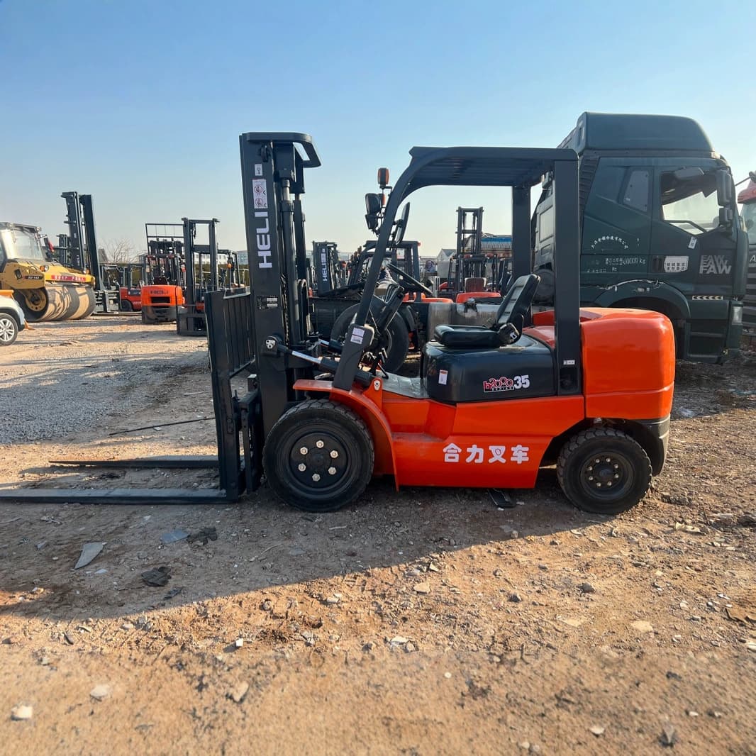 Foreign Trade Export Second-hand Heli 3.5-ton Forklift Automatic Transmission Isuzu Engine with Side Shift Factory Direct