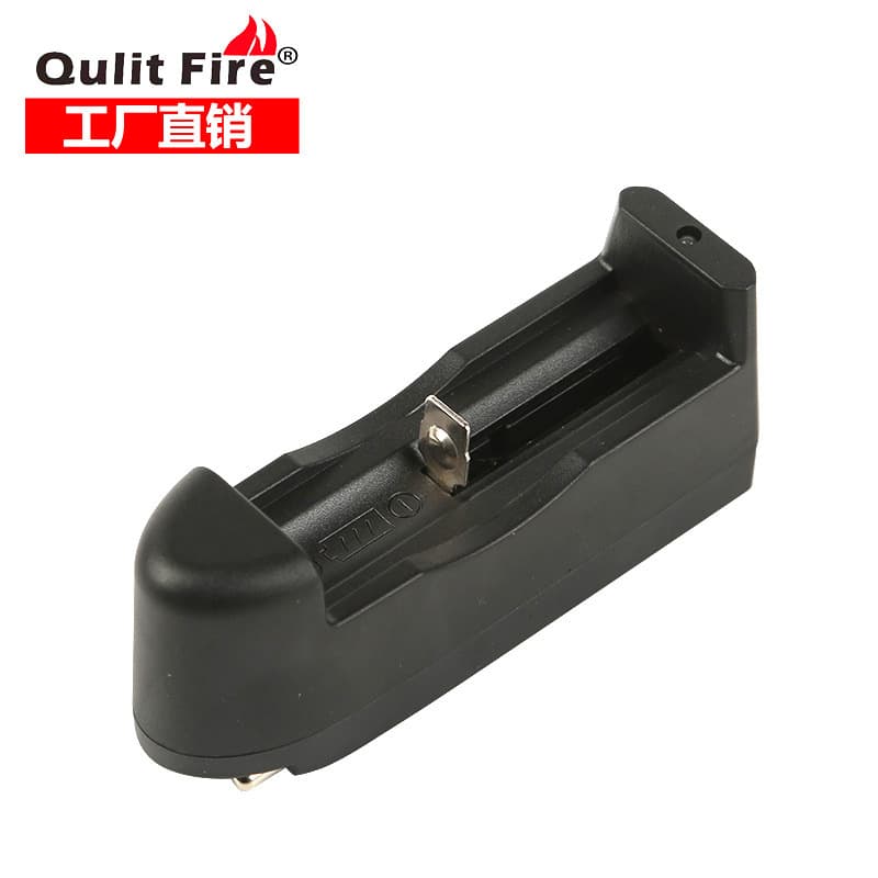 Factory Direct 18650 Li-ion Battery Charger 3.7V Single Slot Single Charger 14500/18650 Universal Single Charger