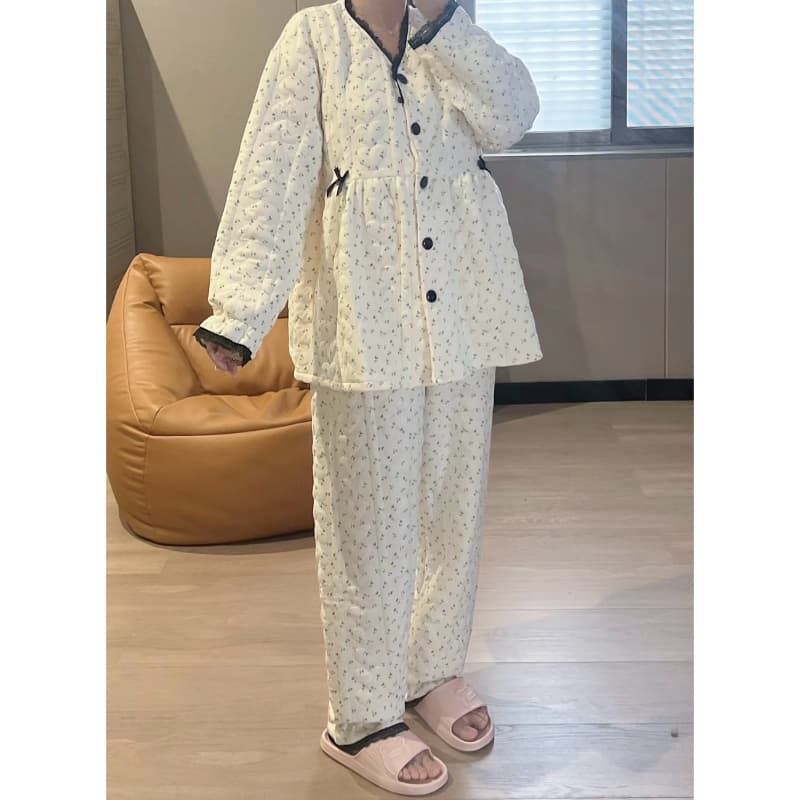 Autumn and Winter Small Floral Moon Clothing Air Cotton October Pregnant Women Postpartum Nursing Pajamas Cotton Thickened Feeding Suit