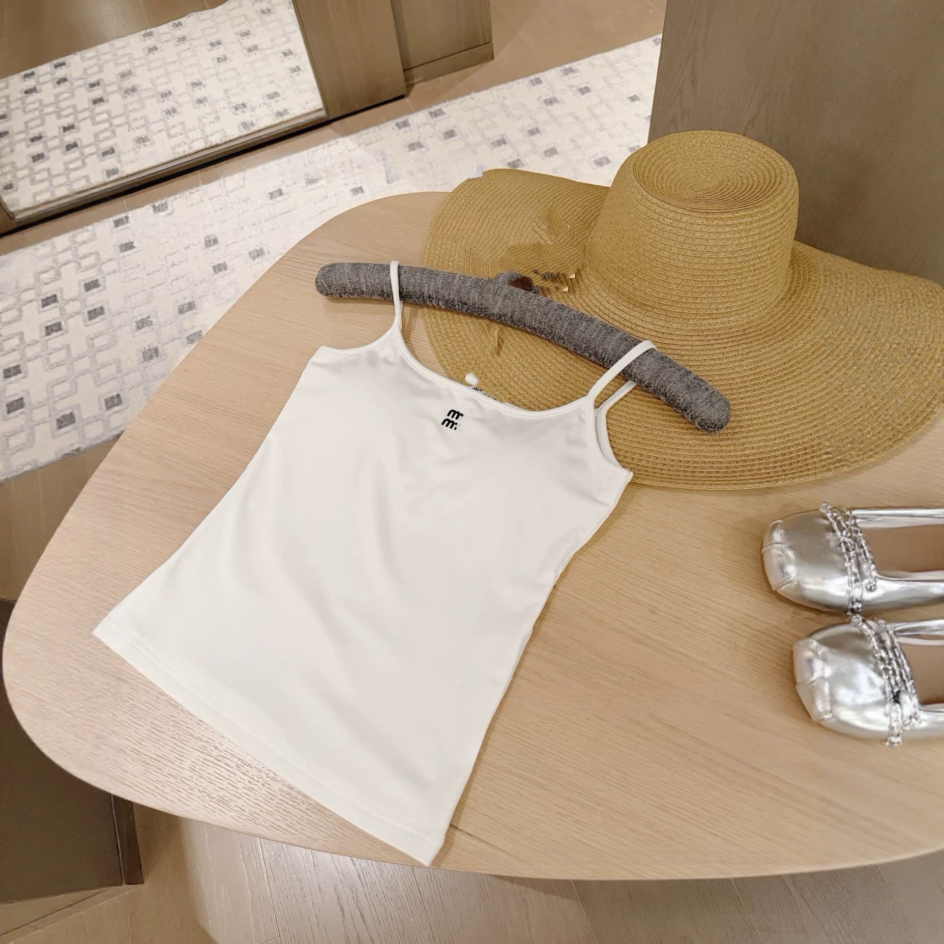 M style outfit with letter logo embroidery gray camisole women's summer outer wear slim sleeveless hot top for women