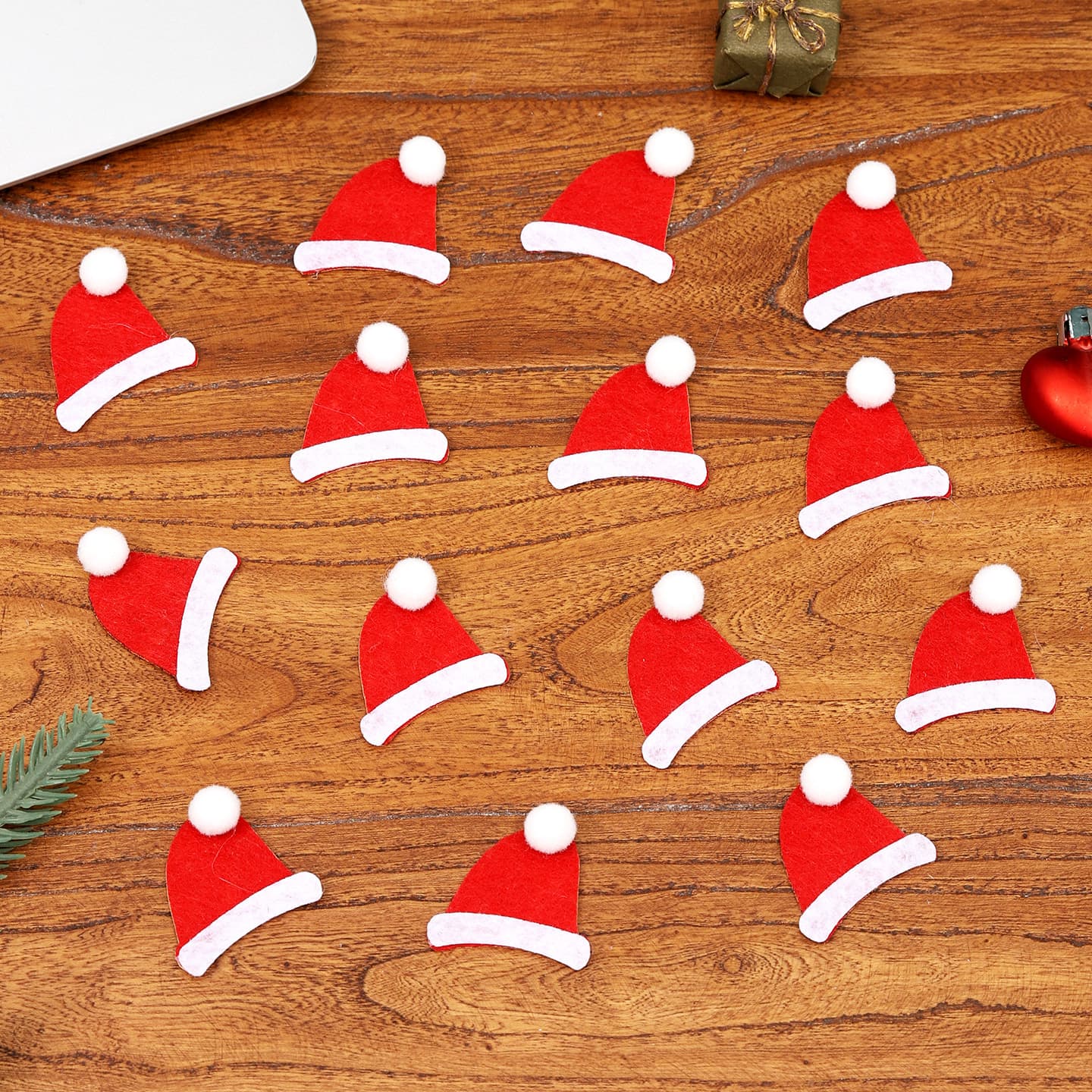Christmas Mini Santa Hat Felt Cloth Sticker Kraft Paper Base Stickable Christmas Tree Gift Box Decoration Accessories