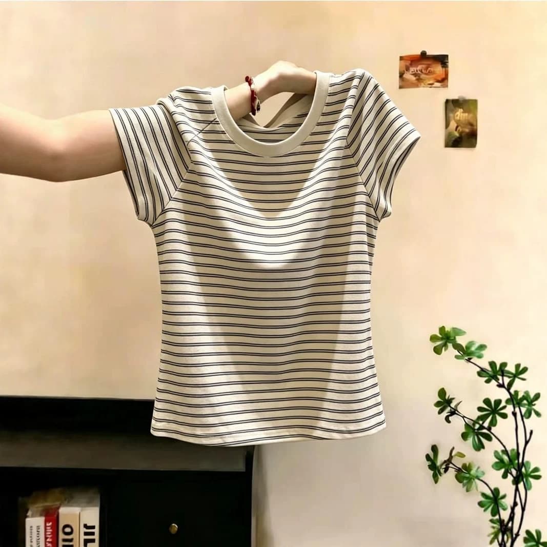 Navy striped short-sleeved t-shirt for women summer new Korean casual cotton soft and waxy versatile round neck slimming top