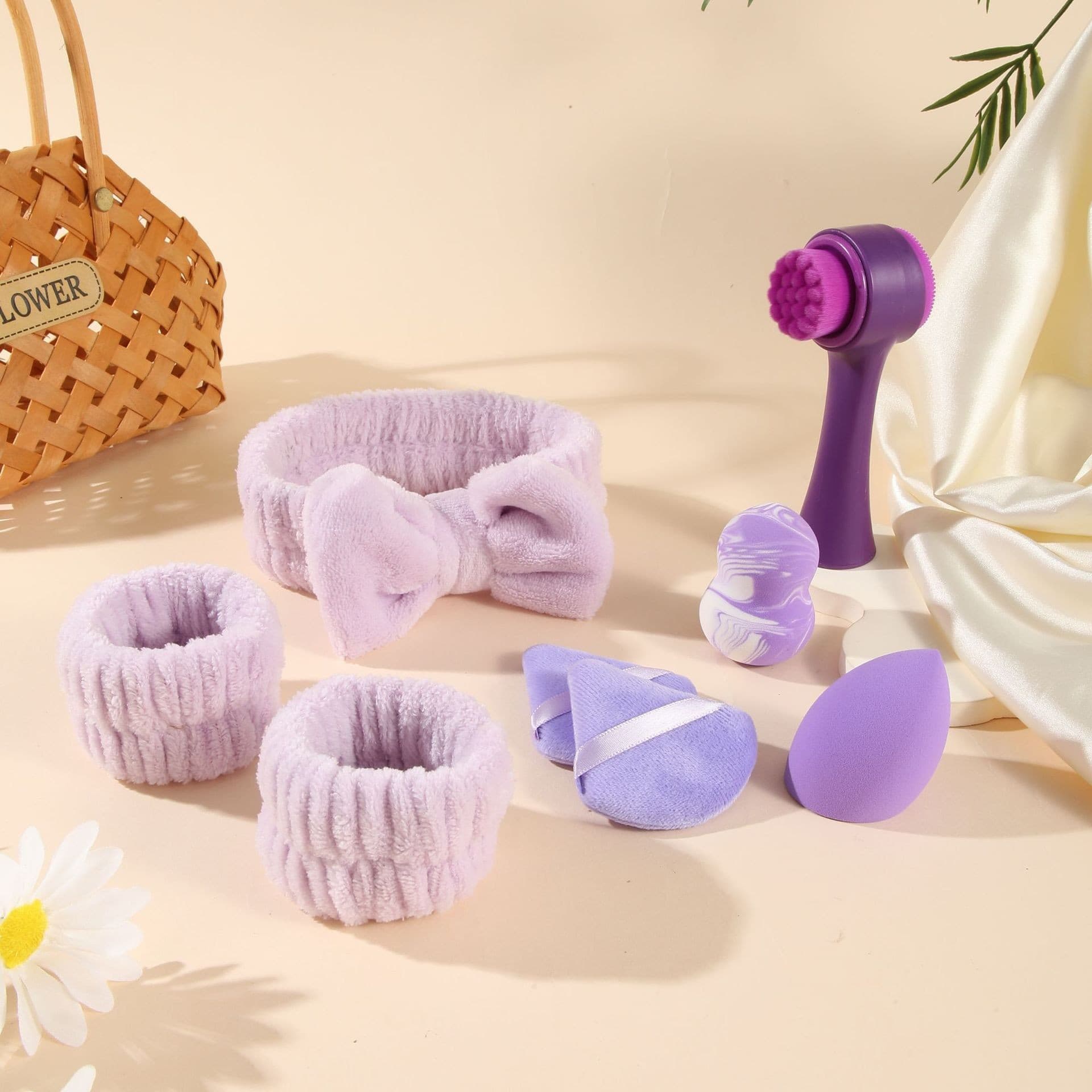 Cross-border hot-selling special beauty egg hair hoop face wash brush set skin-friendly water-absorbent wrist strap beauty tool set