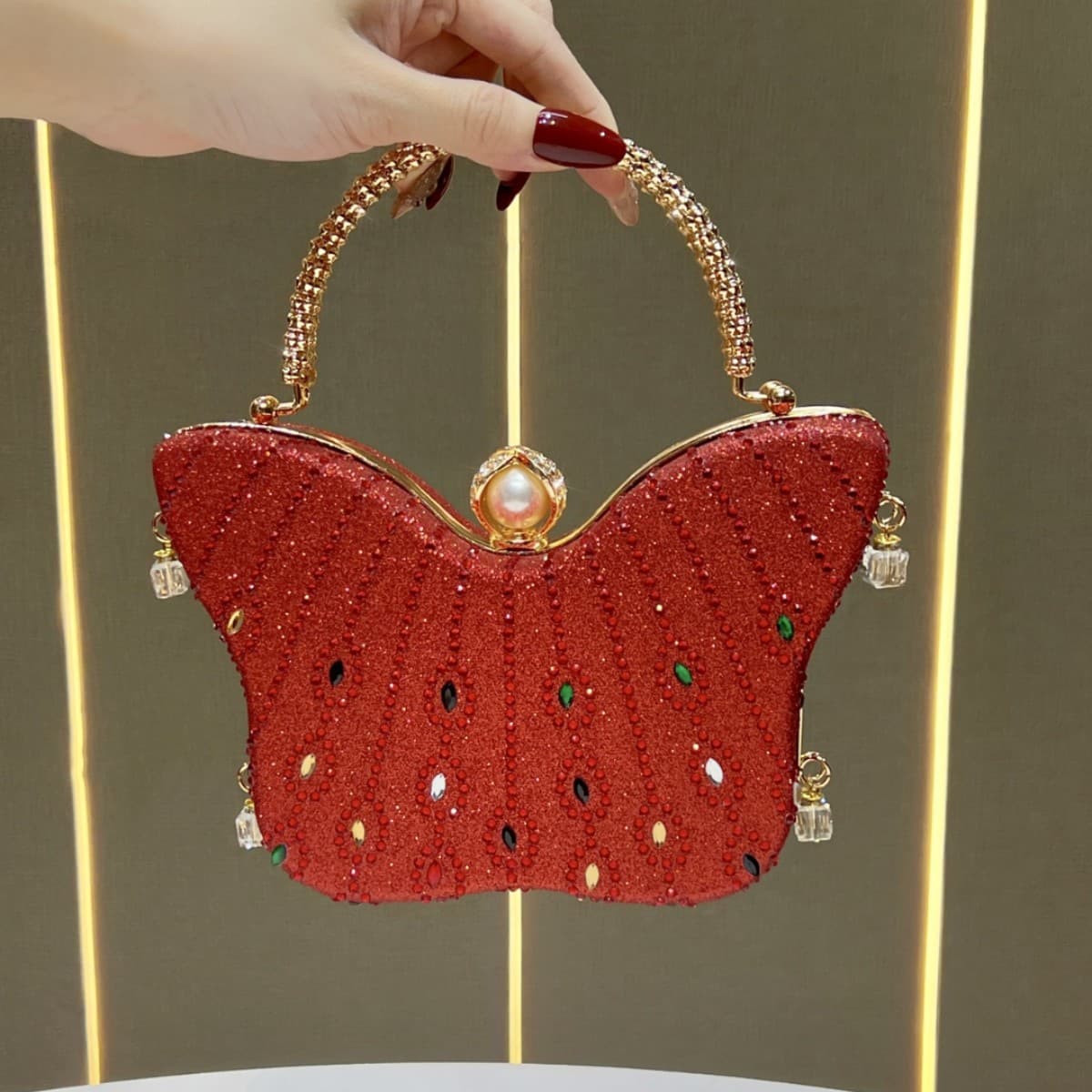 New Cross-Border Fashion Diamond Bag Light Luxury Butterfly Bag Exquisite Celebrity Dinner Dress Messenger Bag Lipstick Bag Women