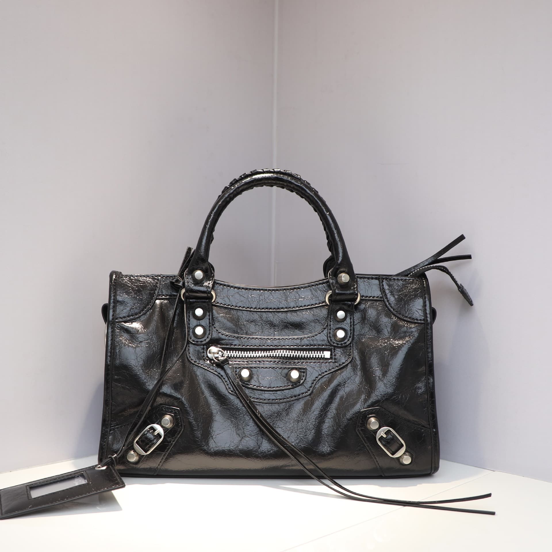 2026 New Le City Rivet Motorcycle Bag Dark Vintage French Tote Top-Layer Cowhide Crossbody Handbag