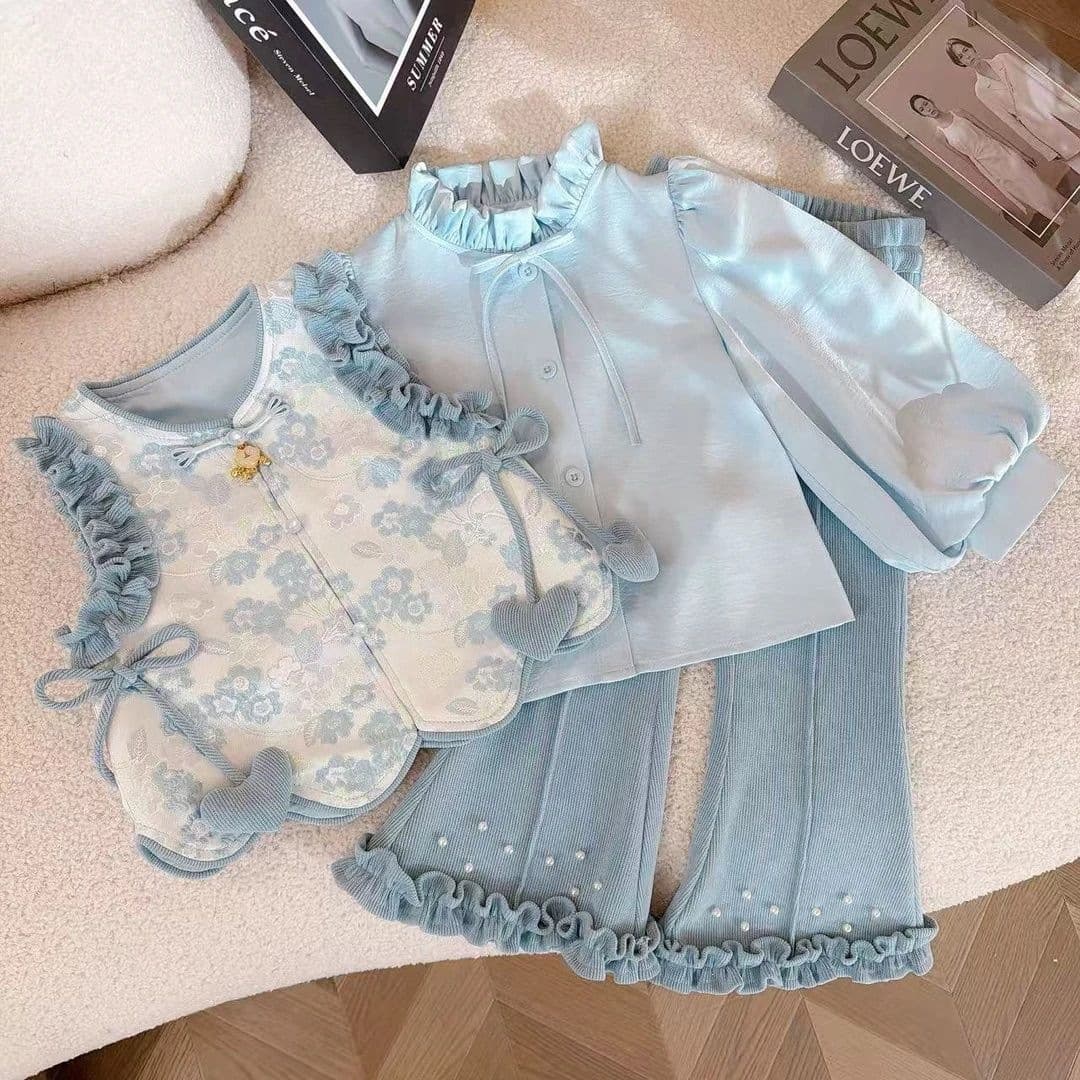 Chinese-style cute baby girl's sweet buckle 2026 spring festive vest with lace flared pants three-piece trendy set