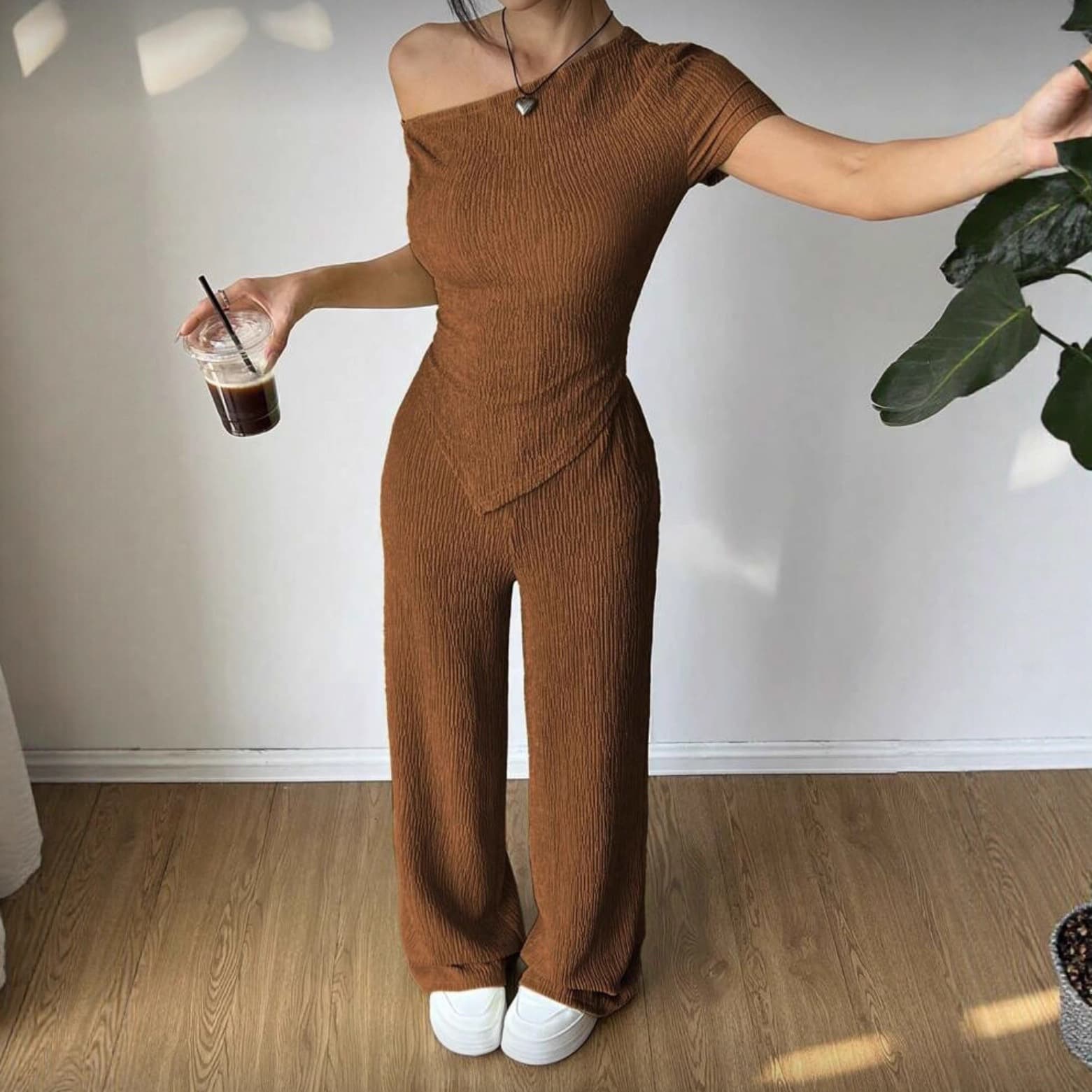 New European and American Women's Two-Piece Casual Set for Amazon Cross-Border Sales: Off-Shoulder Asymmetrical Short-Sleeve Top with Wide-Leg Pants