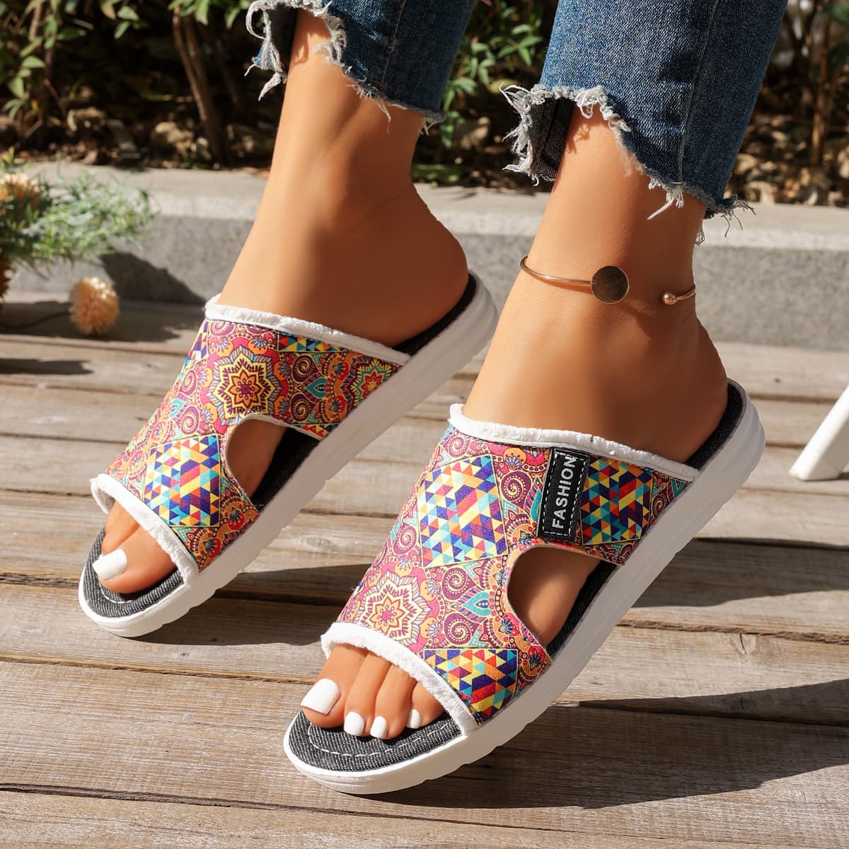 Overseas Plus Size Thick Sole Slippers 2026 Summer New Style One-Strap Fabric Slippers for Women Lightweight Casual Slippers Wholesale