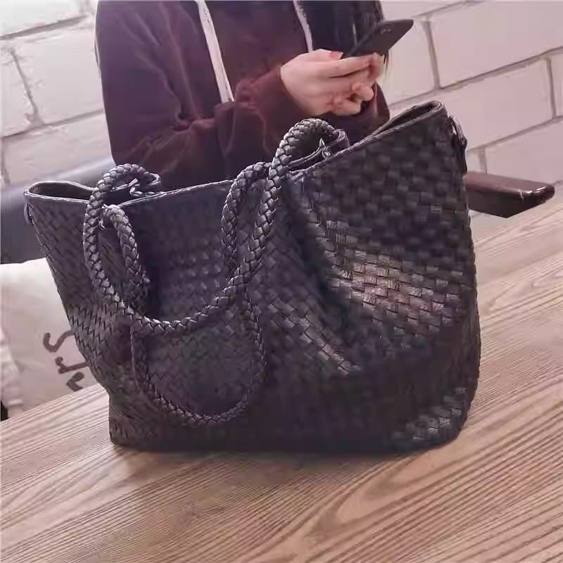 Large Woven Women's Bag 2024 New Large Capacity Handbag Underarm Bag Stylish Commuter Simple Fashion Shoulder Bag
