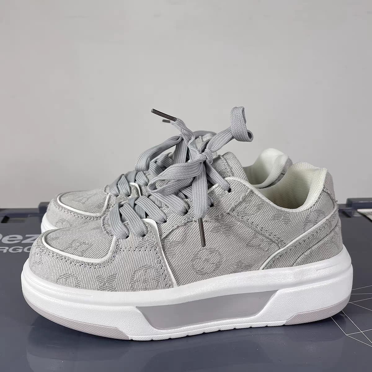 Xu Ling Men's Shoes Ins Trendy Monogram Senior Sneakers Thick-soled Couple Loafers Student Versatile Casual Skate Shoes