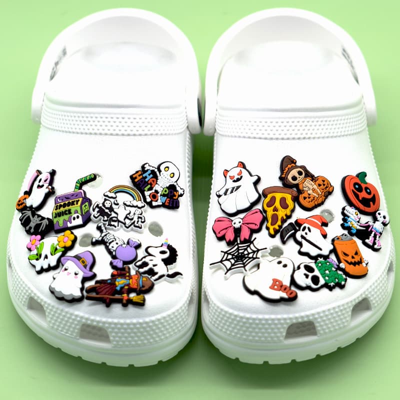Halloween Pumpkin Ghost Cartoon Crocs Flower Shoe Buckle Garden Shoes Decorative Button Croc Bag PVC Accessories Pendant