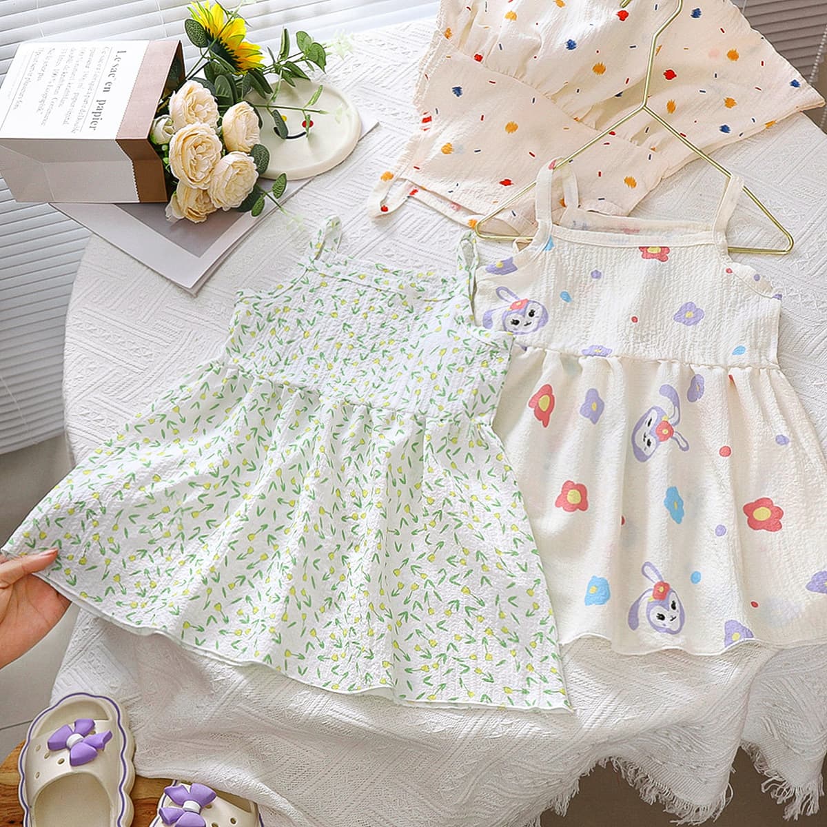 Girls Summer 2024 New Fashionable Floral Dress for Toddlers and Kids, Sleeveless Vest Dress, Thin Style