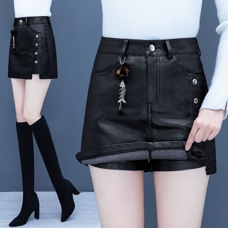 Women's high-waisted leather skirt pants, new autumn and winter style, irregular skirt, hip-hugging short skirt, slimming short skirt